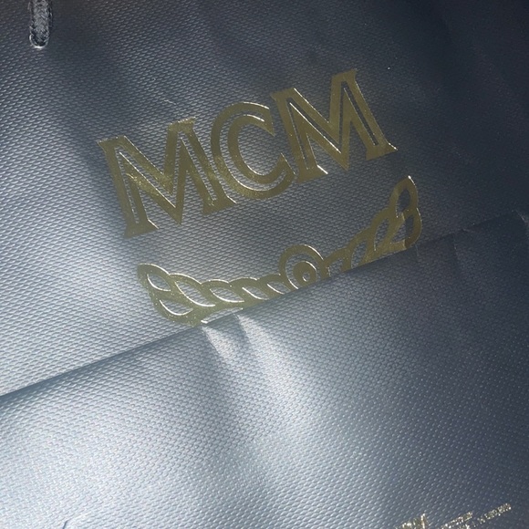 This is a band new sea turtle MCM cross body - Picture 6 of 6